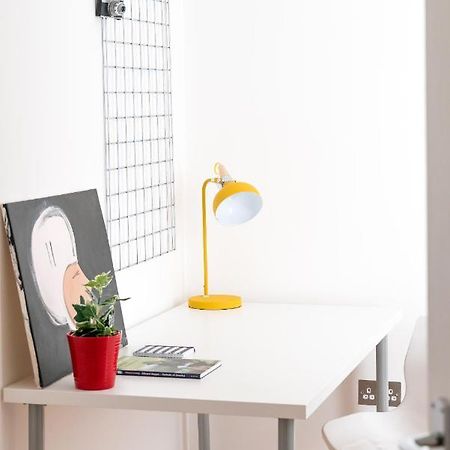 Luxuriously Flat In Streatham Leilighet London Eksteriør bilde