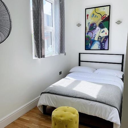 Luxuriously Flat In Streatham Leilighet London Eksteriør bilde