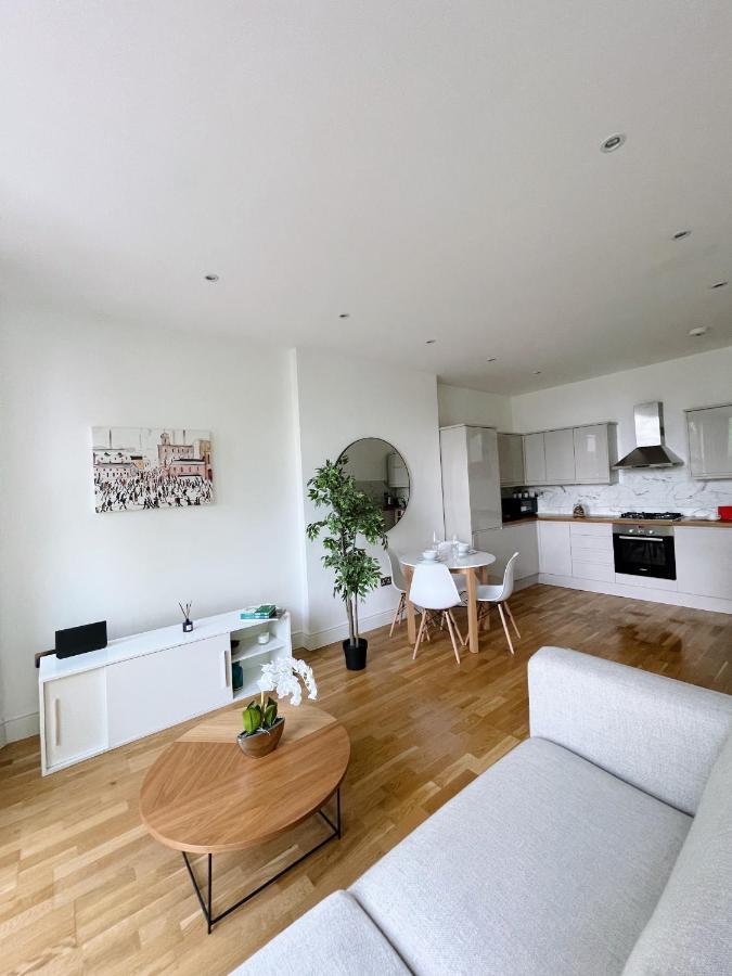 Luxuriously Flat In Streatham Leilighet London Eksteriør bilde